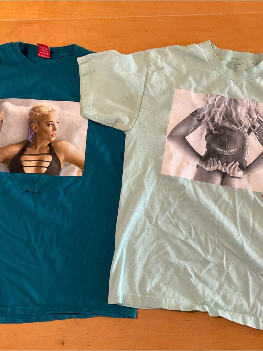 Graphic Photo Tee - Teal & Light Mint Photo Prints